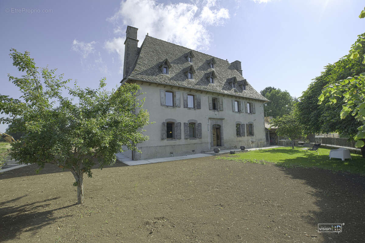 Maison à CRANDELLES