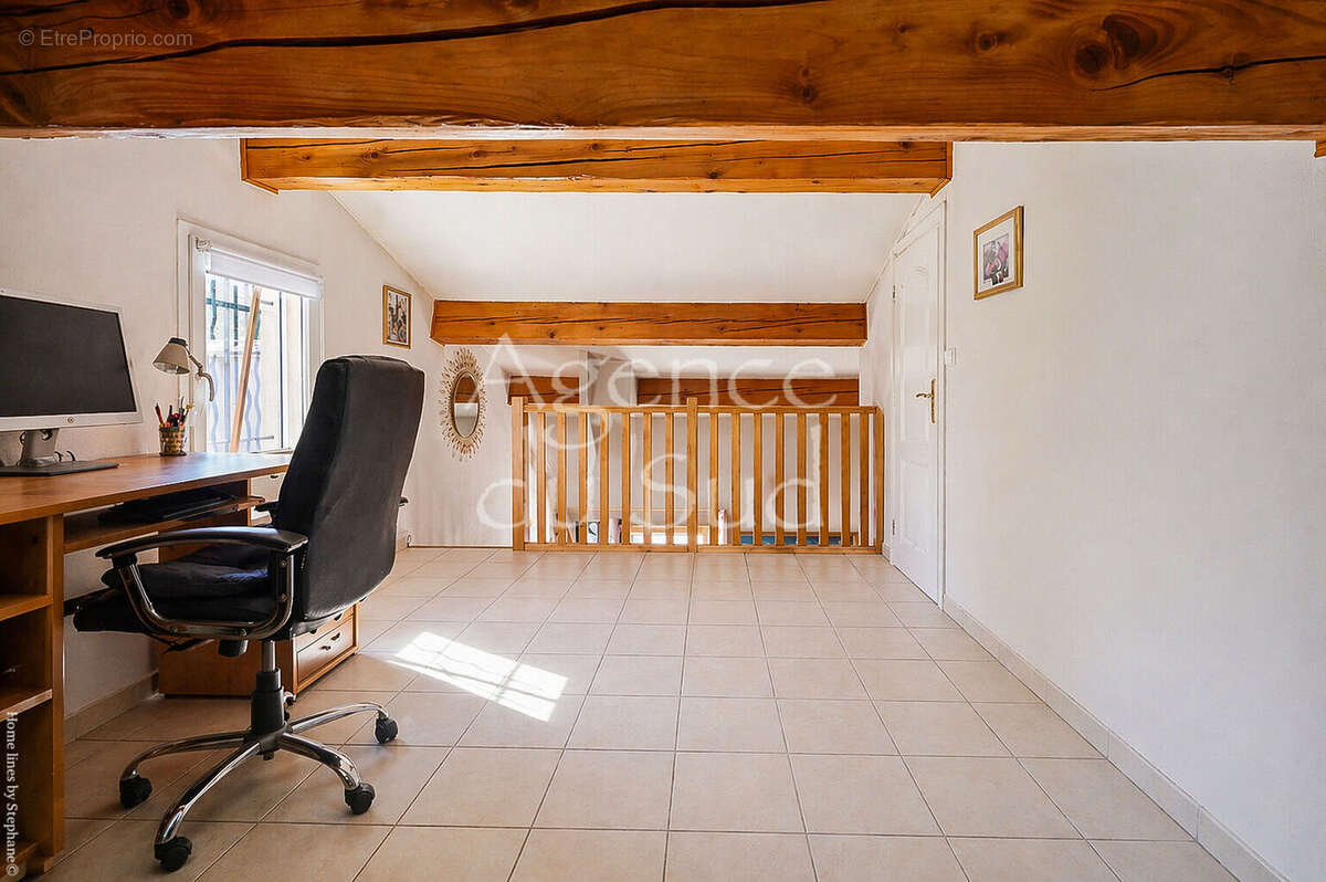 Maison à PEYPIN