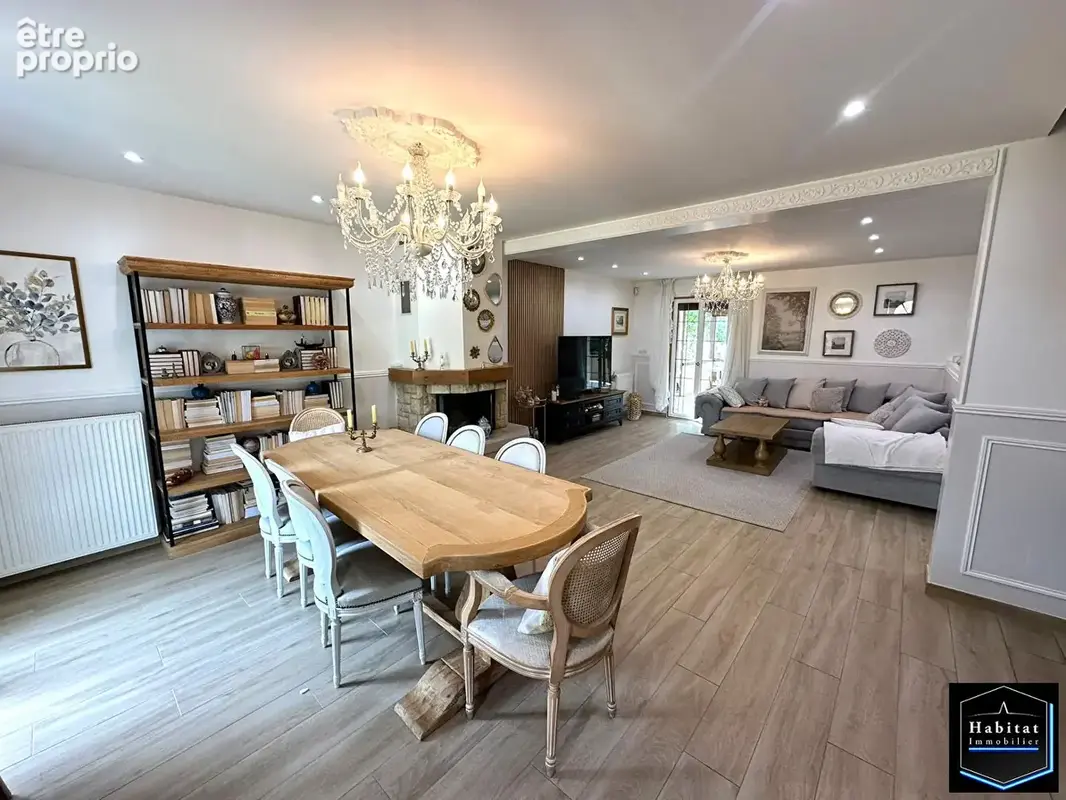 Pavillon - 137 m² - Double garage - Terrain 947m² - photo 2