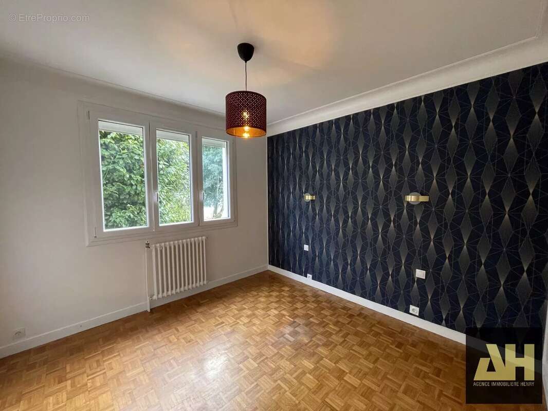 Maison à LE RELECQ-KERHUON