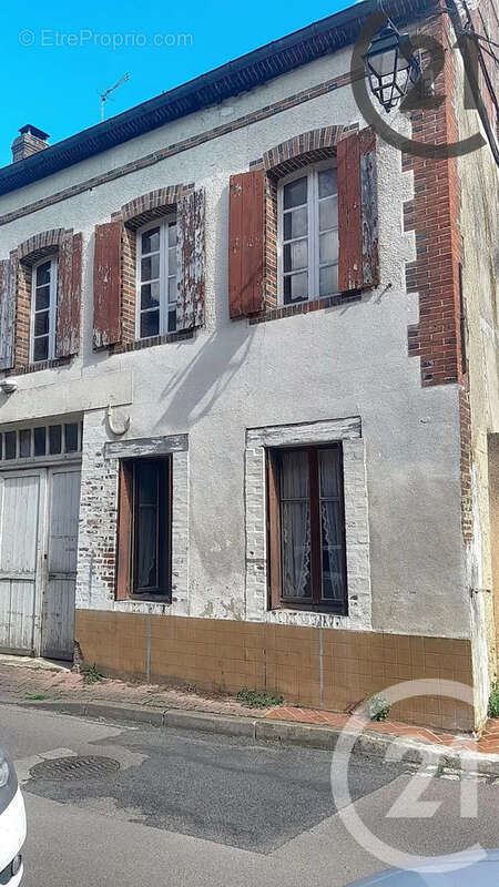 Maison à LA FERTE-LOUPIERE