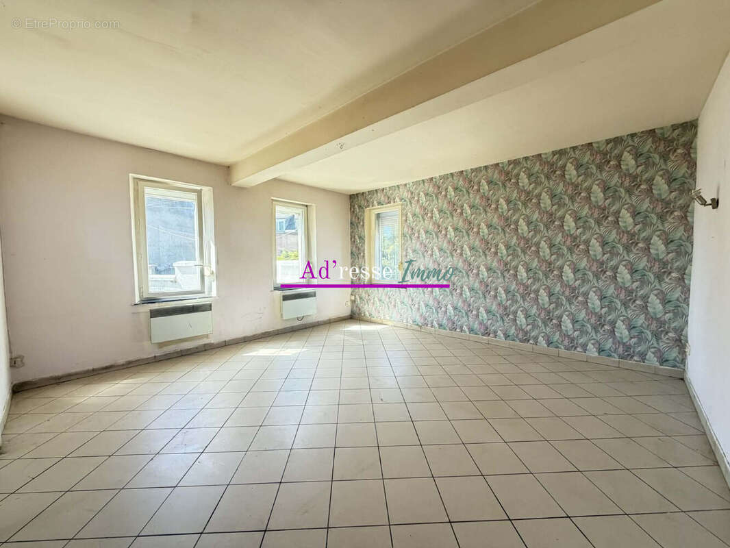 Maison à AUBENCHEUL-AUX-BOIS