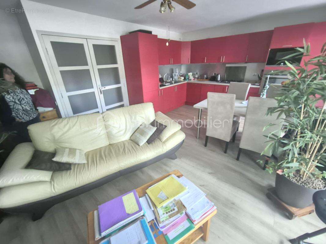 Appartement à LES MUREAUX