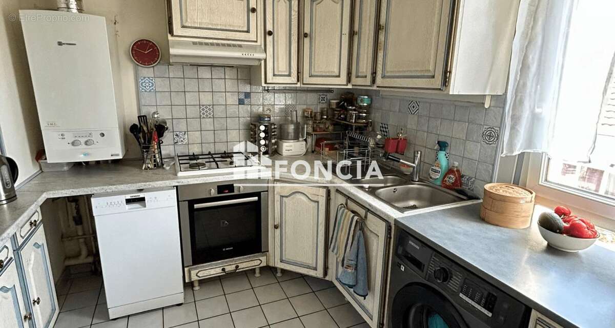 Appartement à SARTROUVILLE