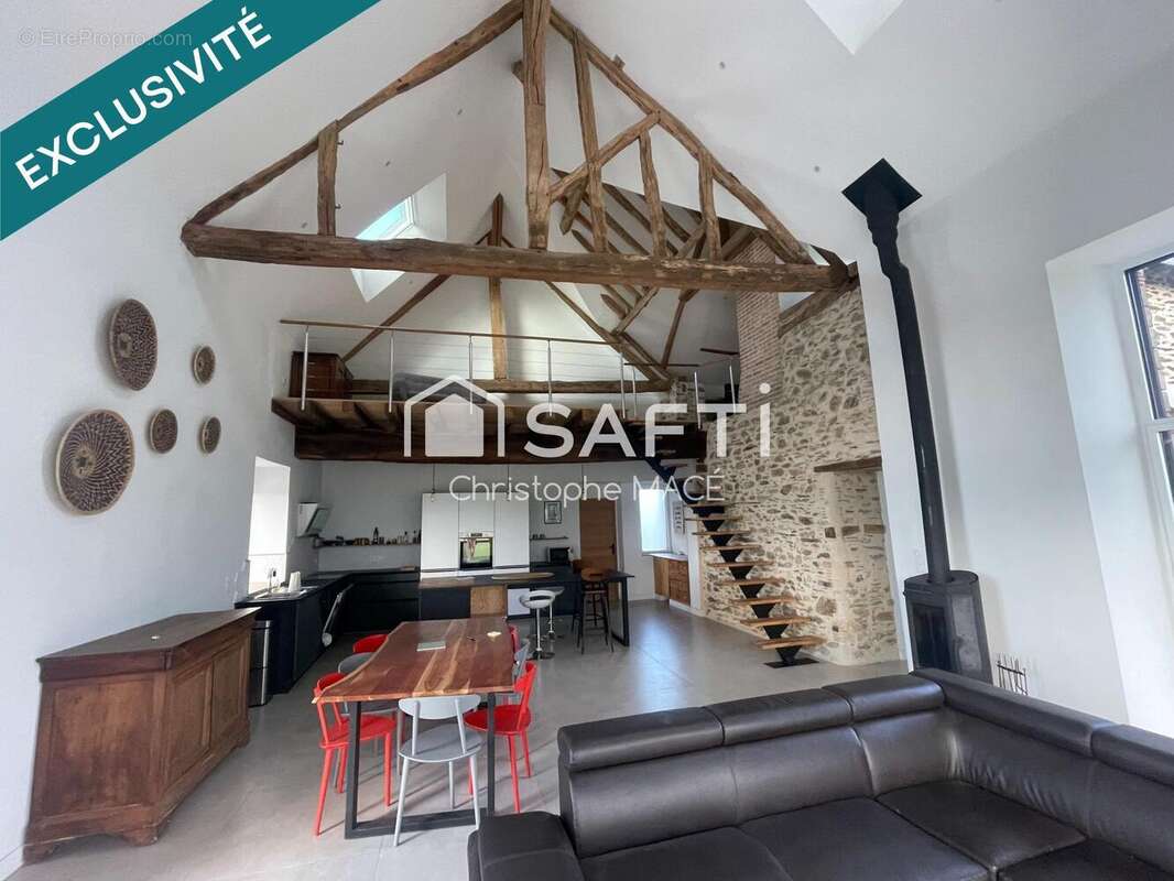 Photo 2 - Maison à LE BURET