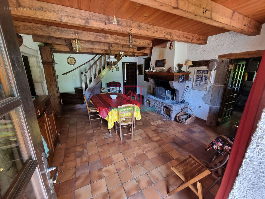 Maison à SAINT-AFFRIQUE