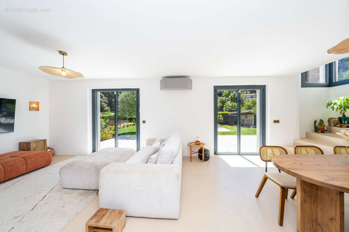 Maison à LA COLLE-SUR-LOUP
