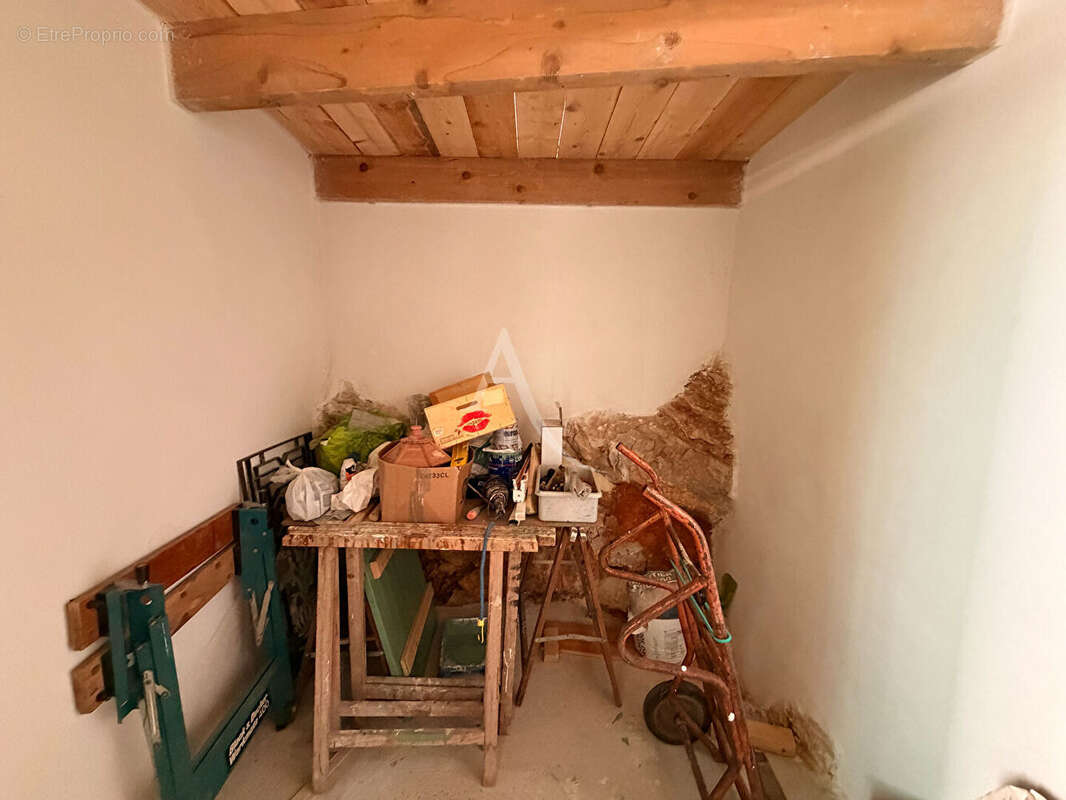Maison à VINON-SUR-VERDON