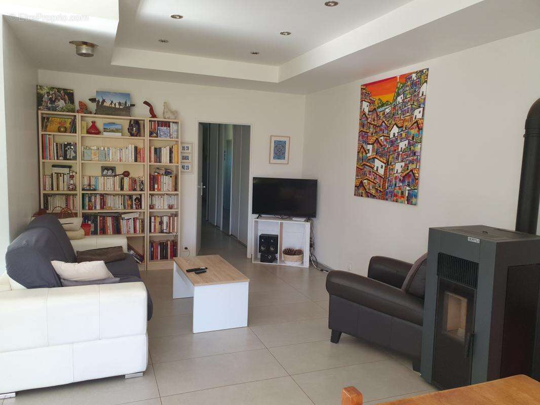 Maison à LABLACHERE