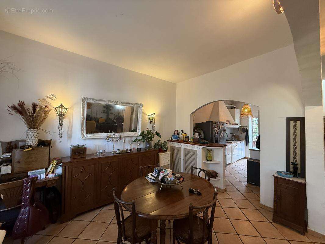 Maison à MARSEILLE-10E