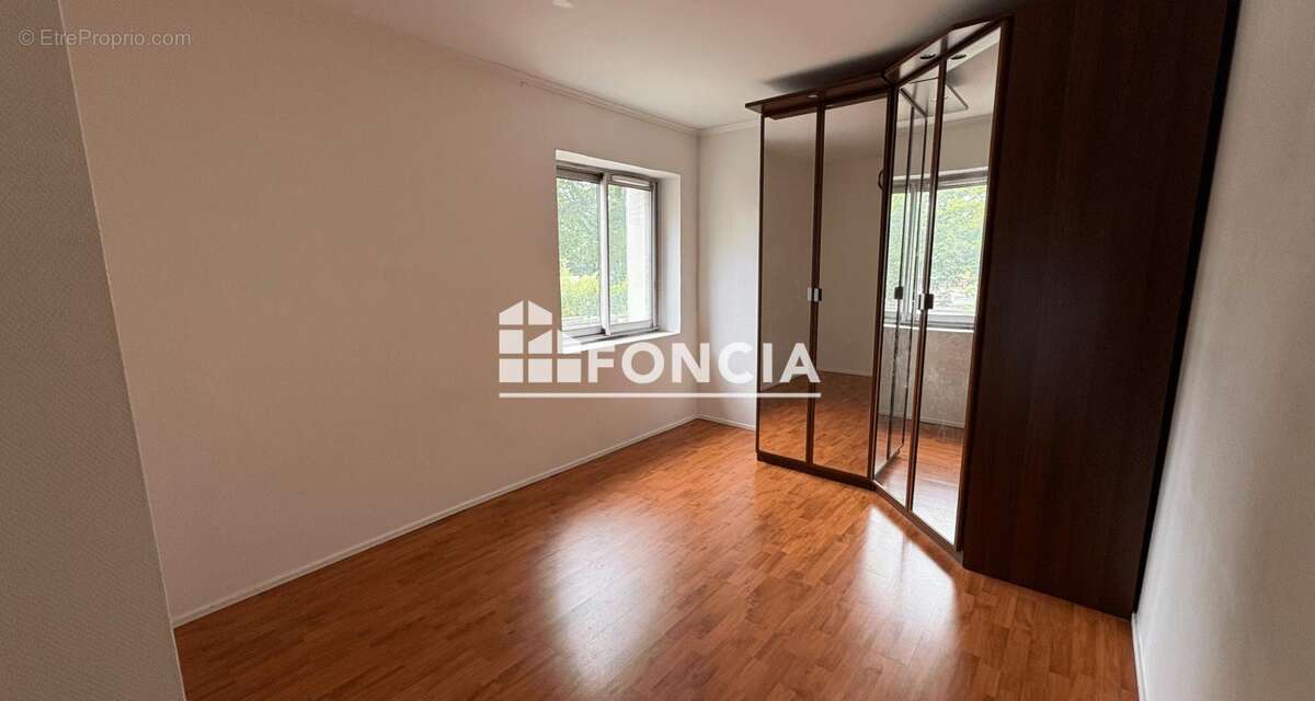 Dans batiment ravale - photo 10