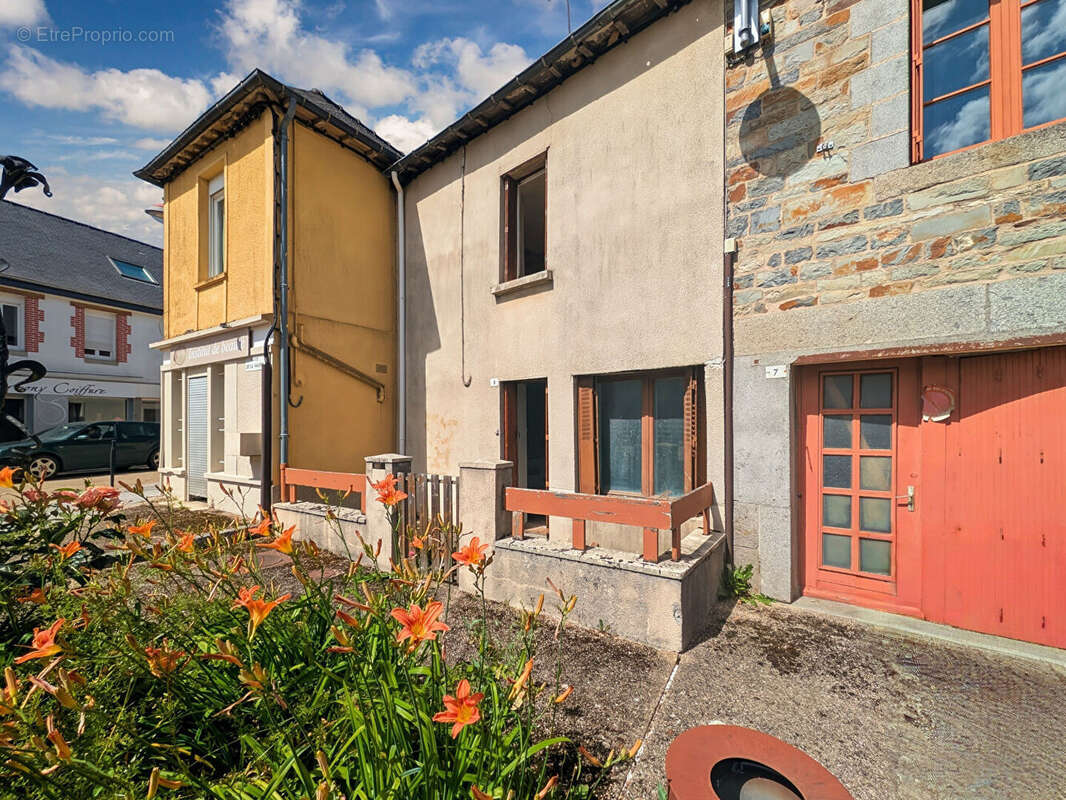 Maison à SAINT-AUBIN-D'AUBIGNE
