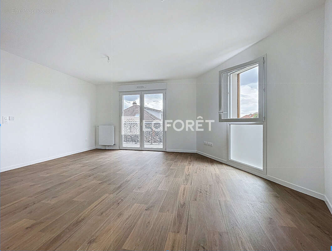 Appartement à LIMEIL-BREVANNES