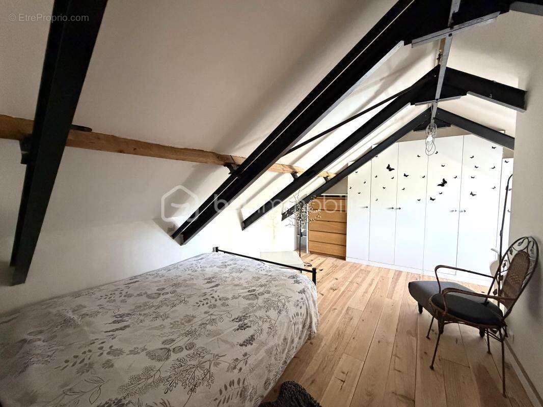 Maison familiale avec sous-sol, 4 chambres , dépendance et bois - photo 23