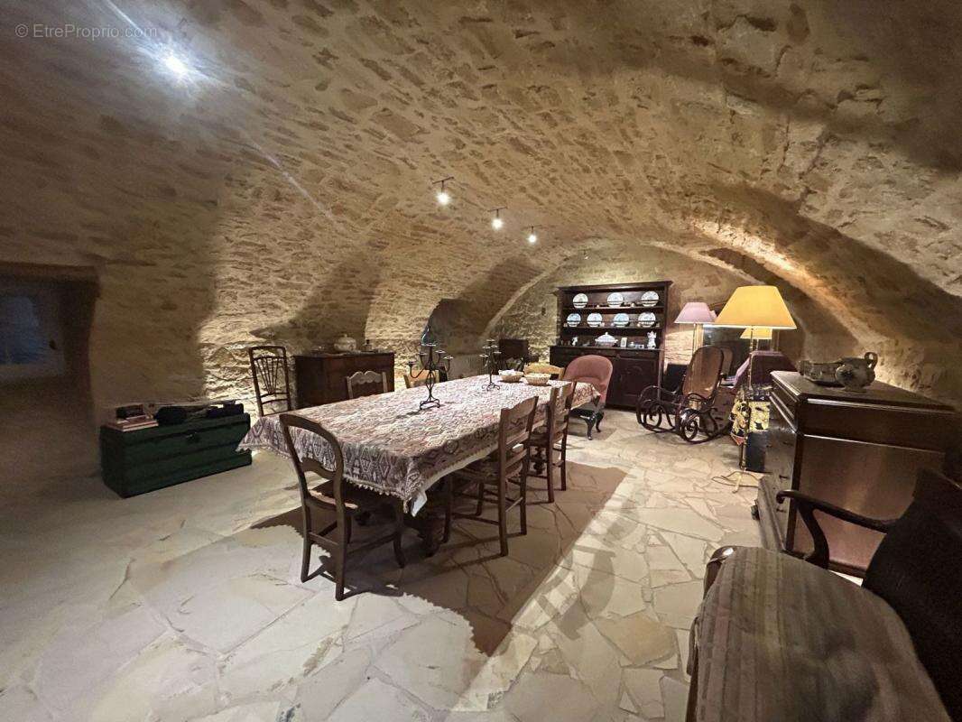 Maison à NADAILLAC-DE-ROUGE