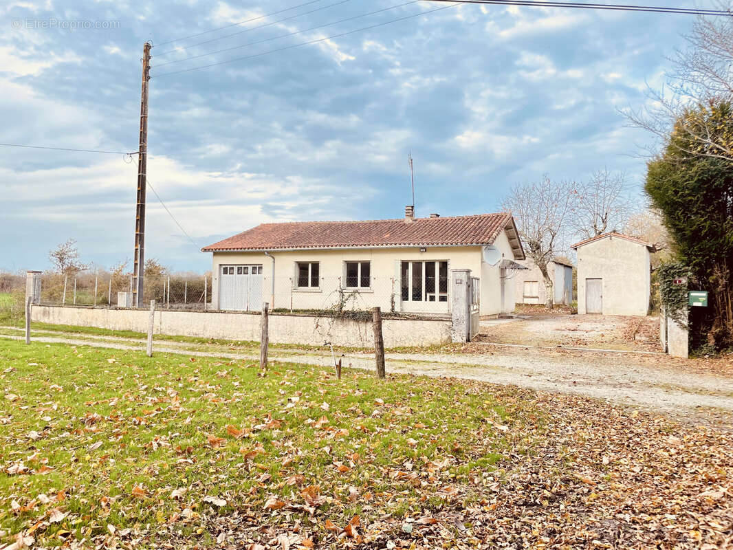 Maison à ORADOUR-FANAIS