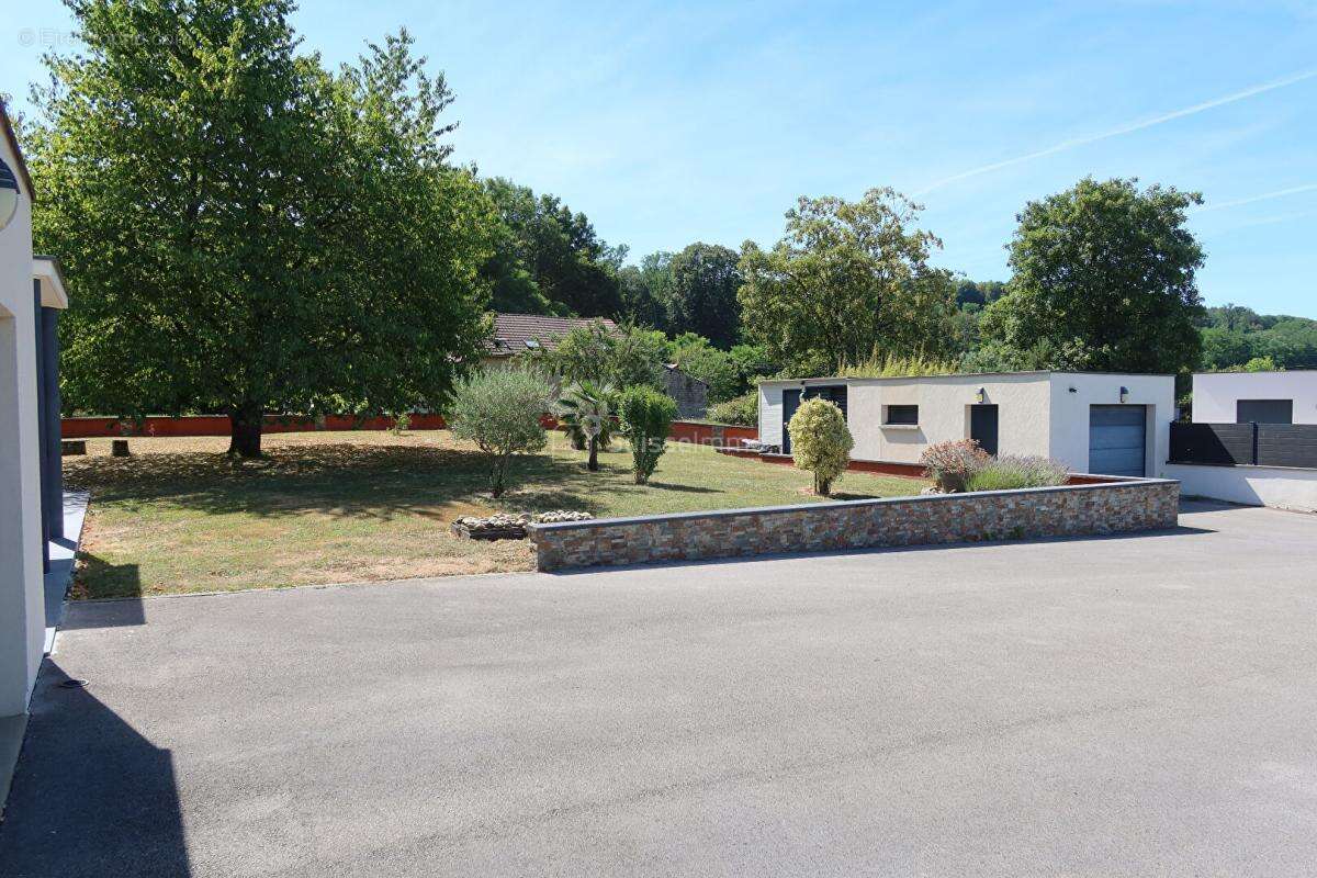 Maison d'architecte Geneuille 6 pièce(s) 145 m2 - photo 3