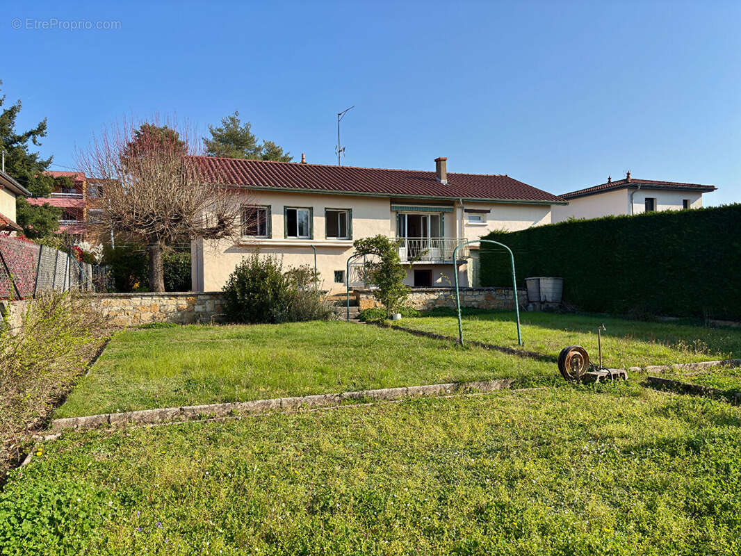 VILLEFRANCHE, Maison 167 m², 3 chs + bureau, sous sol, terrain 874 m² - photo 12