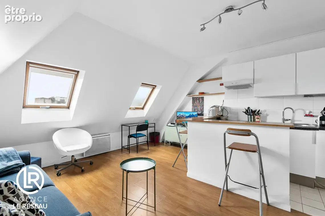 Appartement familial et lumineux en parfait état au dernier étage situé dans le quartier Charles Laffitte - photo 17