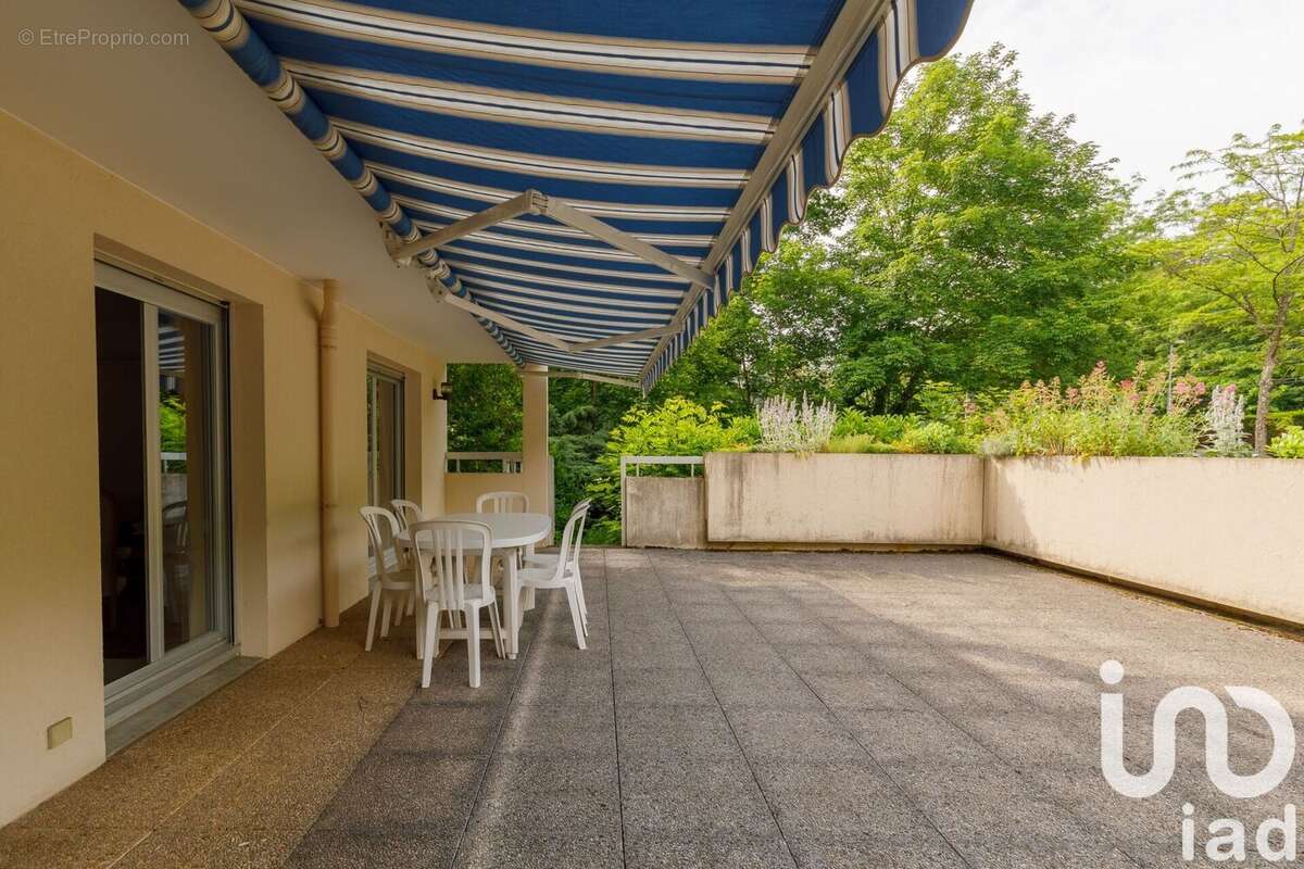 Photo 8 - Appartement à CHARBONNIERES-LES-BAINS