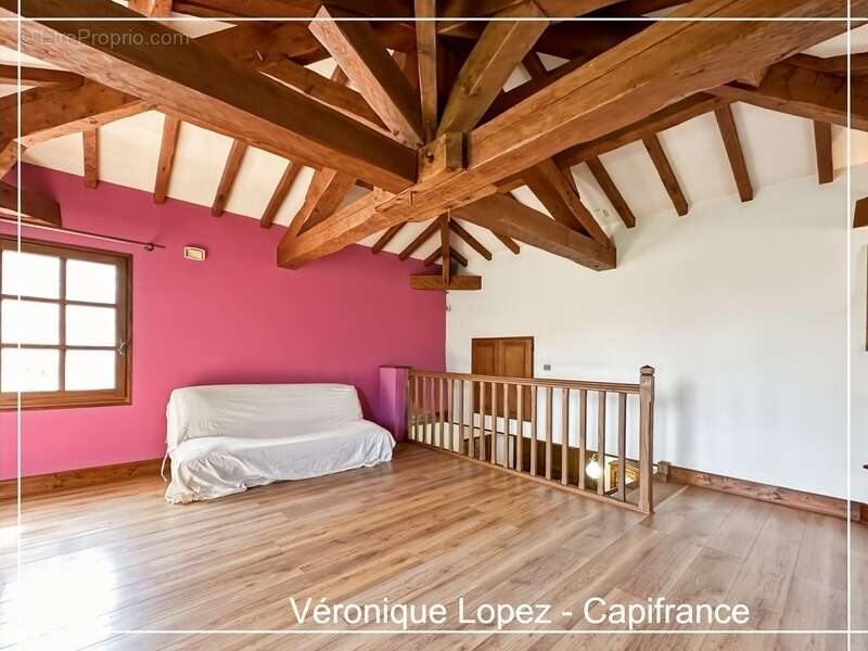 FOULAYRONNES – Maison familiale T4 de 123m² au calme dans un environnement privilégié sur parcelle de 2600m² - photo 7