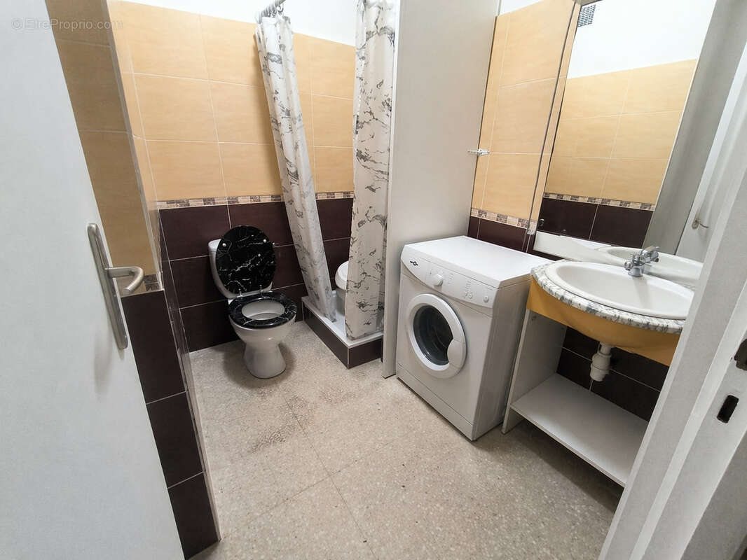 Appartement à HYERES
