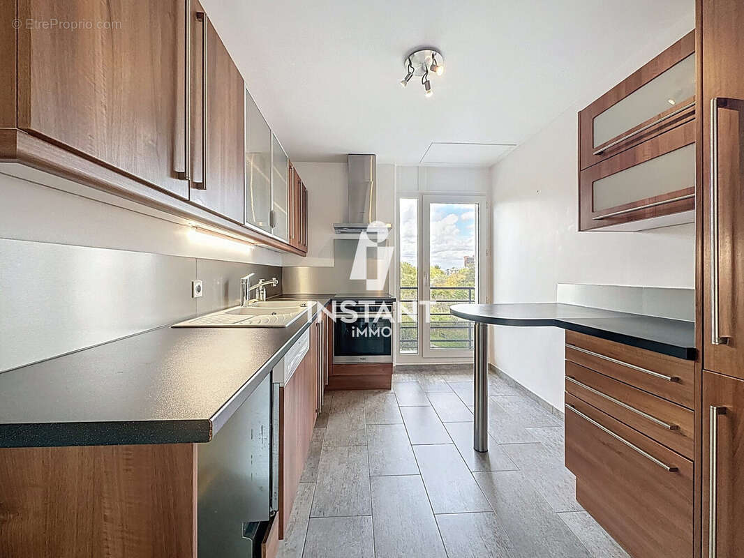 Appartement à MAISONS-ALFORT