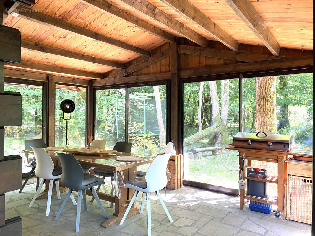 Maison à BAZOCHES-SUR-LE-BETZ