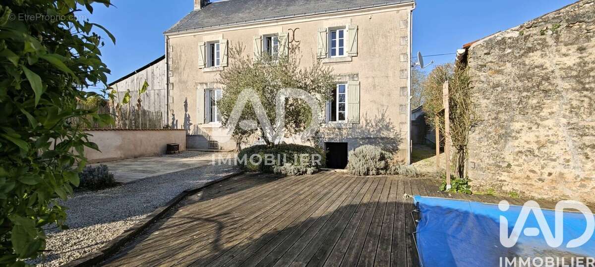 Maison 168 m² à Marsais-Sainte-Radegonde  - photo 2