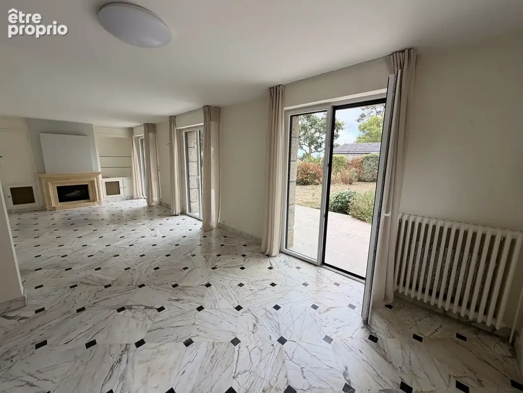 Arradon   maison familiale de 198 m2   7 chambres   terrain de 1 500 m2 environ - photo 2
