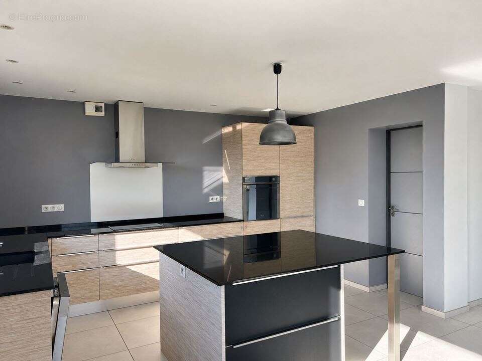 Maison 118 m² à Villaz  - photo 3