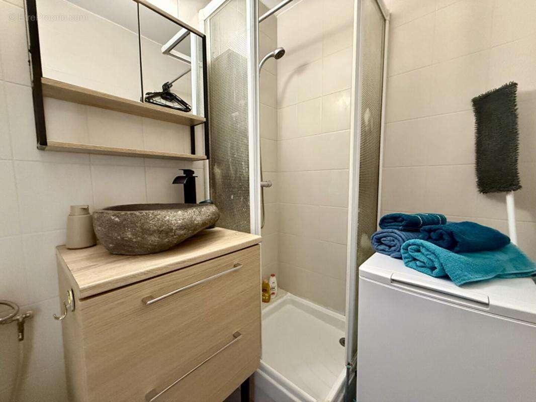Appartement à BORMES-LES-MIMOSAS