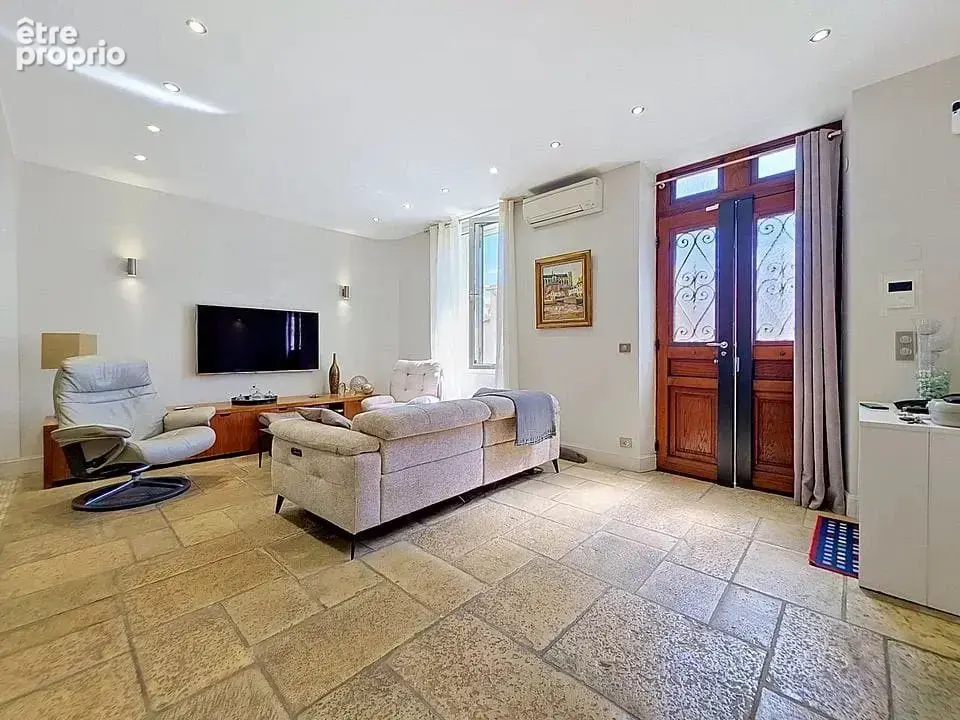 Magnifique maison de ville ,proche commerces et Croisette - 127 m2 habitables - photo 7