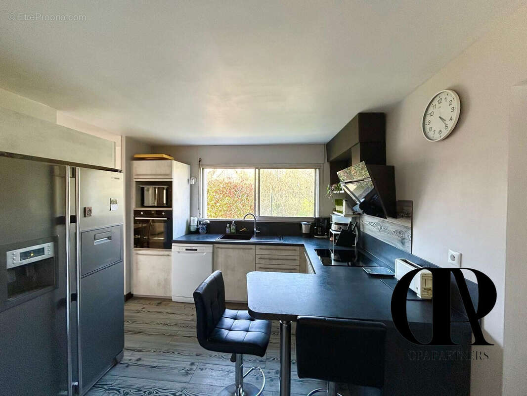 Maison à BURES-SUR-YVETTE