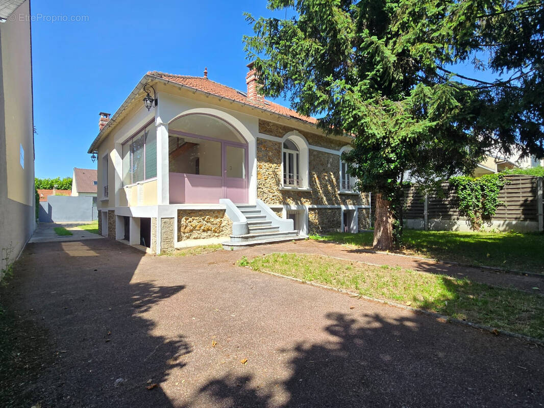 Maison à AULNAY-SOUS-BOIS