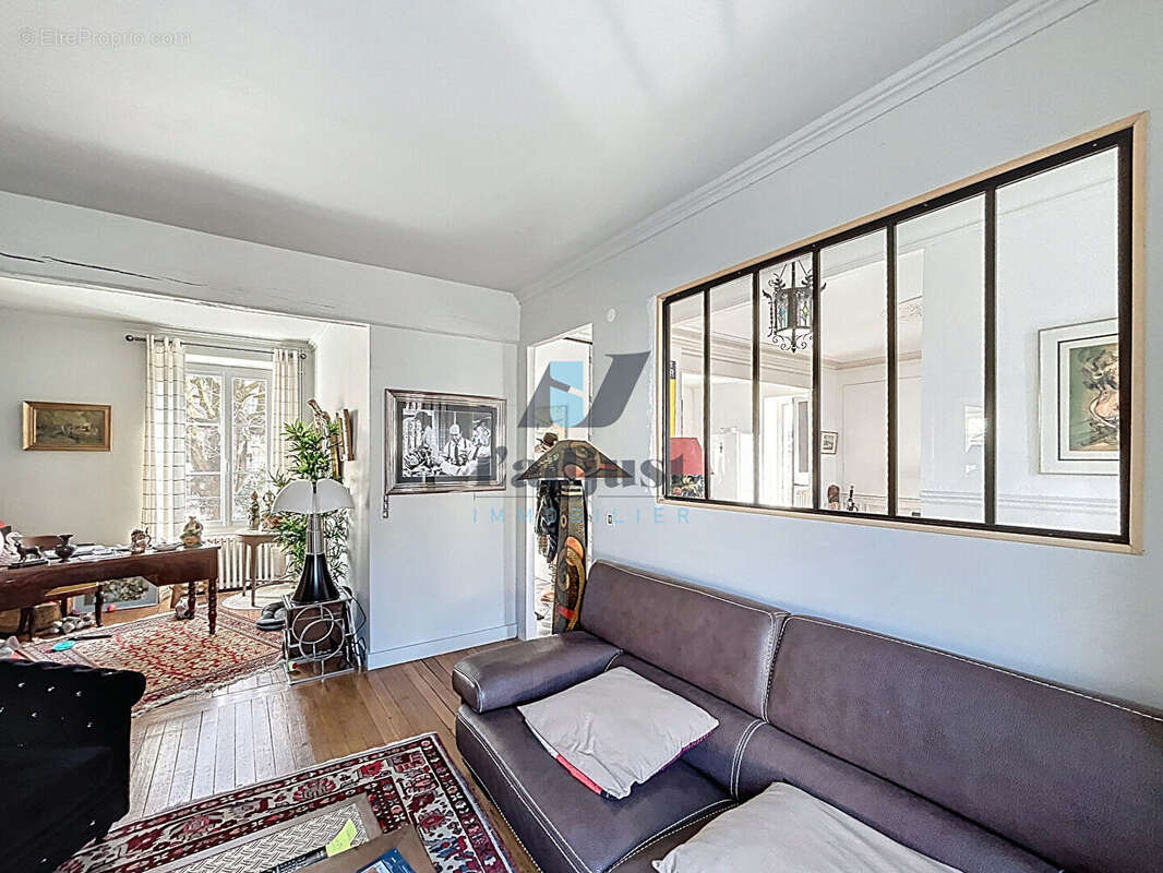 Maison à SAINT-PIERRE-LES-NEMOURS