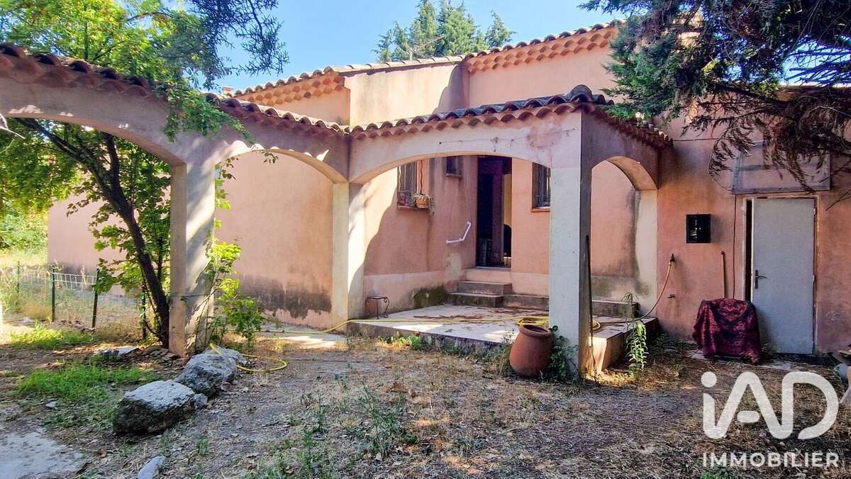 Maison 150 m² à Plan-De-Cuques  - photo 7