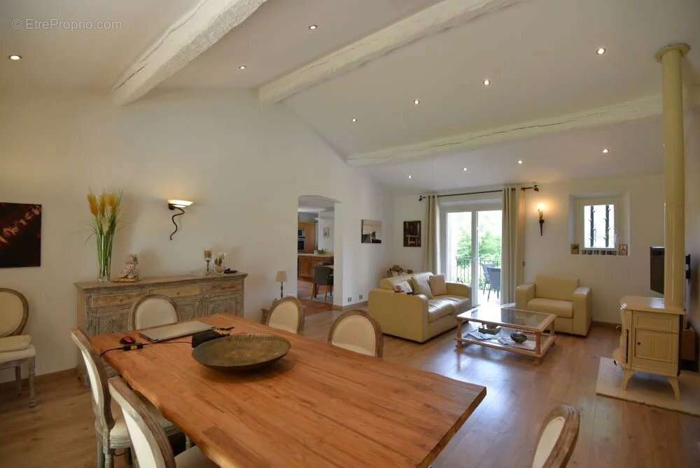 Maison à FAYENCE