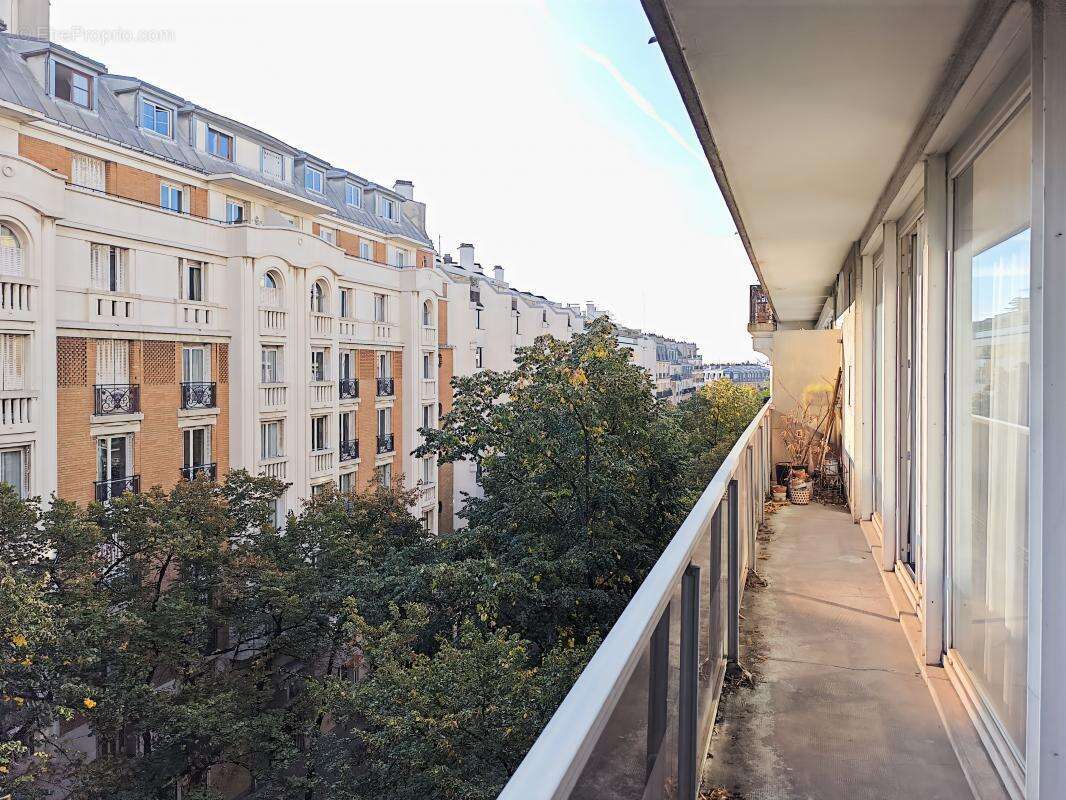 Appartement à PARIS-20E