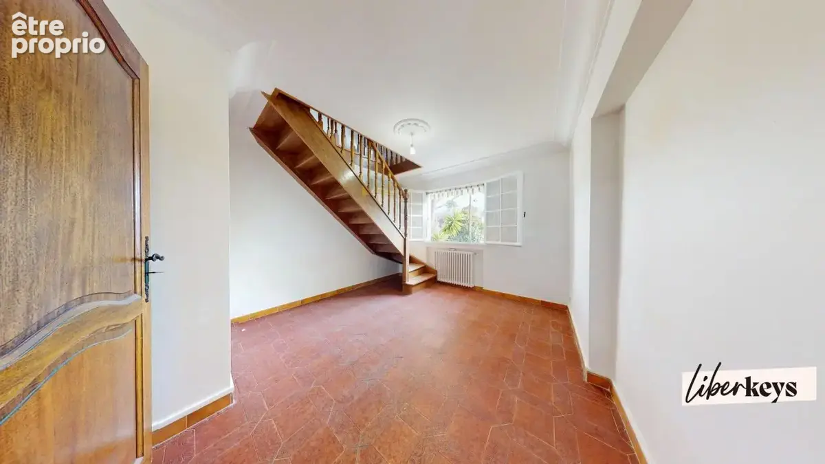 Grande Maison - avec appartement indépendant en rdc sur 800 m² clos, quartier recherché à Draguignan - photo 7
