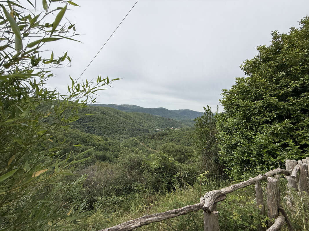 Sur les hauteurs avec une très jolie vue au calme. - photo 22