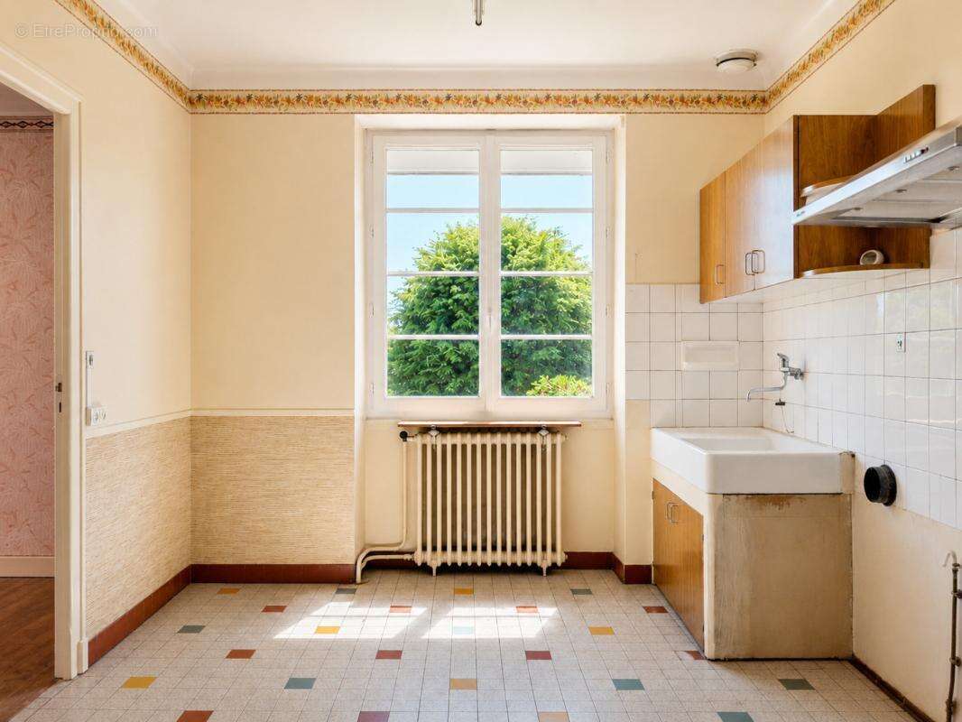 Maison à Courcôme à 5 min de la N10 - photo 4
