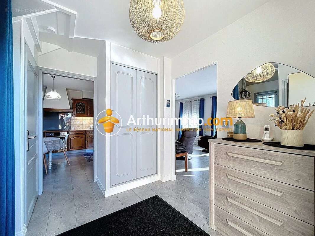 Vente Maison L'isle-d'abeau(38080) 379 000ï¿œ - photo 10