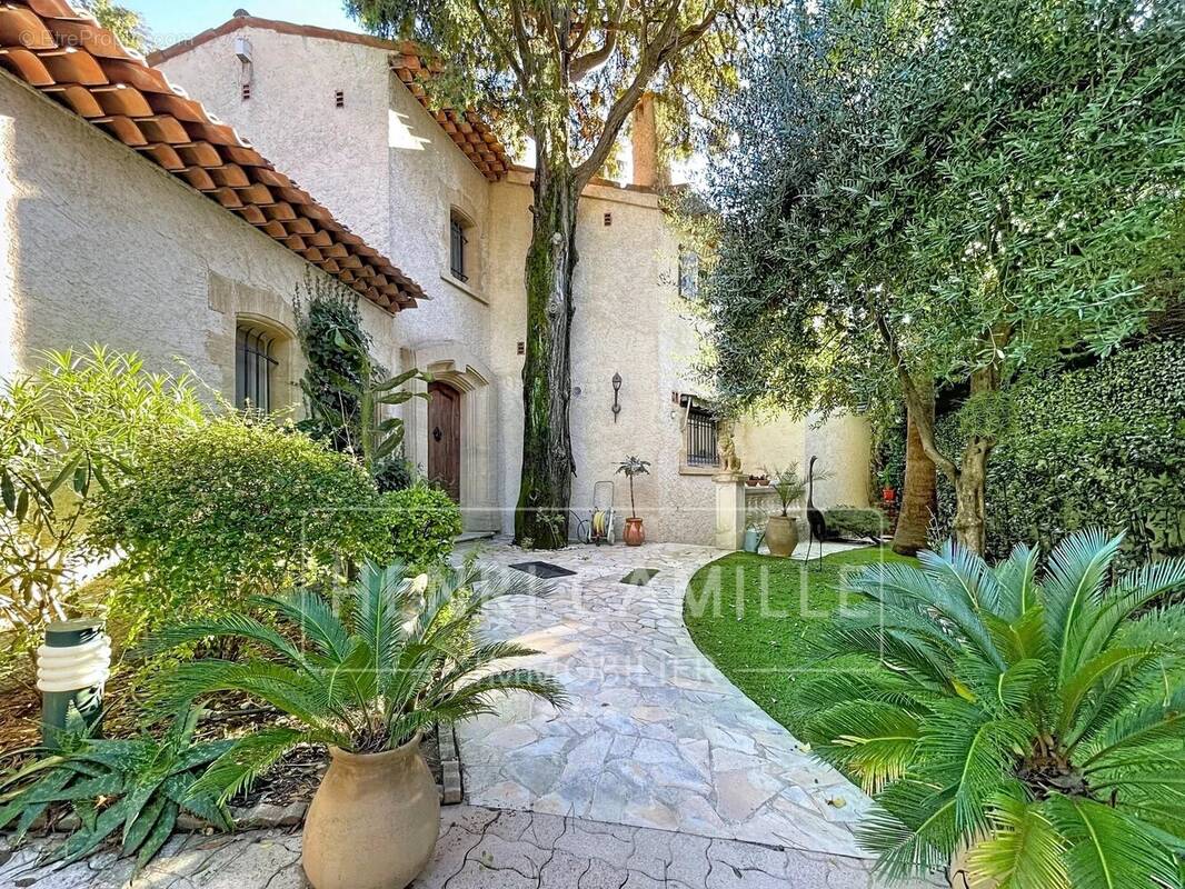 Maison à CANNES