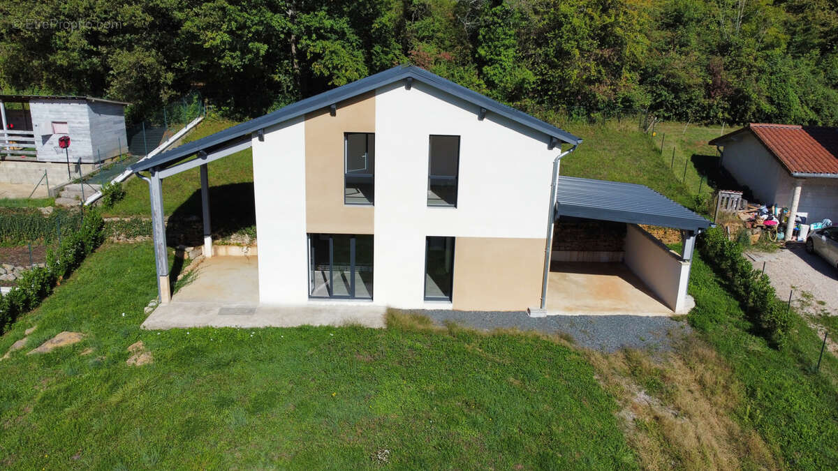 Maison à TENAY