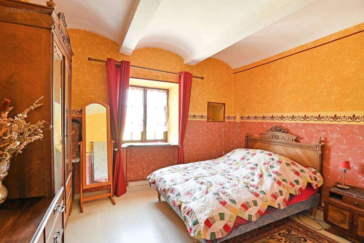 Maison à SAINT-FLORENT-SUR-AUZONNET