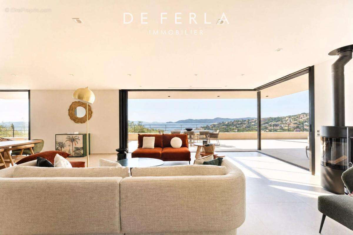 Appartement à LE LAVANDOU