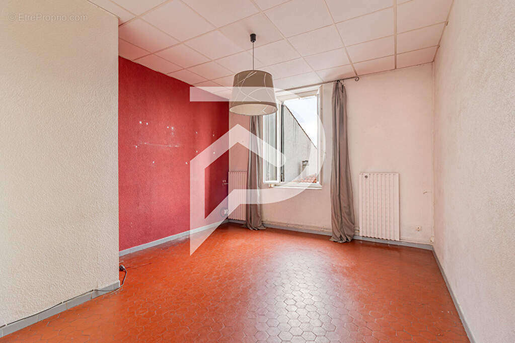 Appartement à MARSEILLE-7E