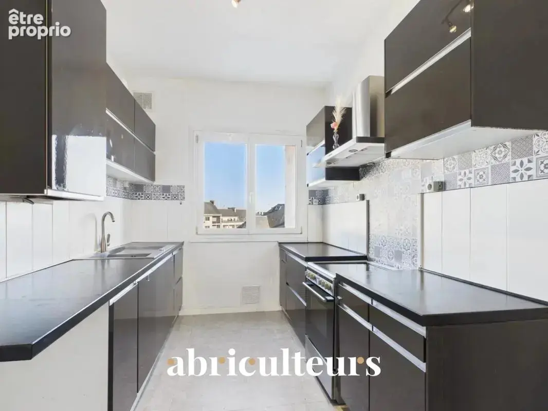 Appartement  proche de la mer et lumineux - en vente en centre ville à Saint-Nazaire (44600) - photo 8