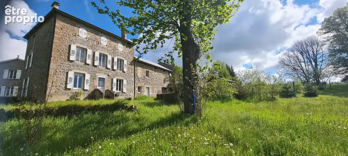 Maison à LE CHAMBON-SUR-LIGNON